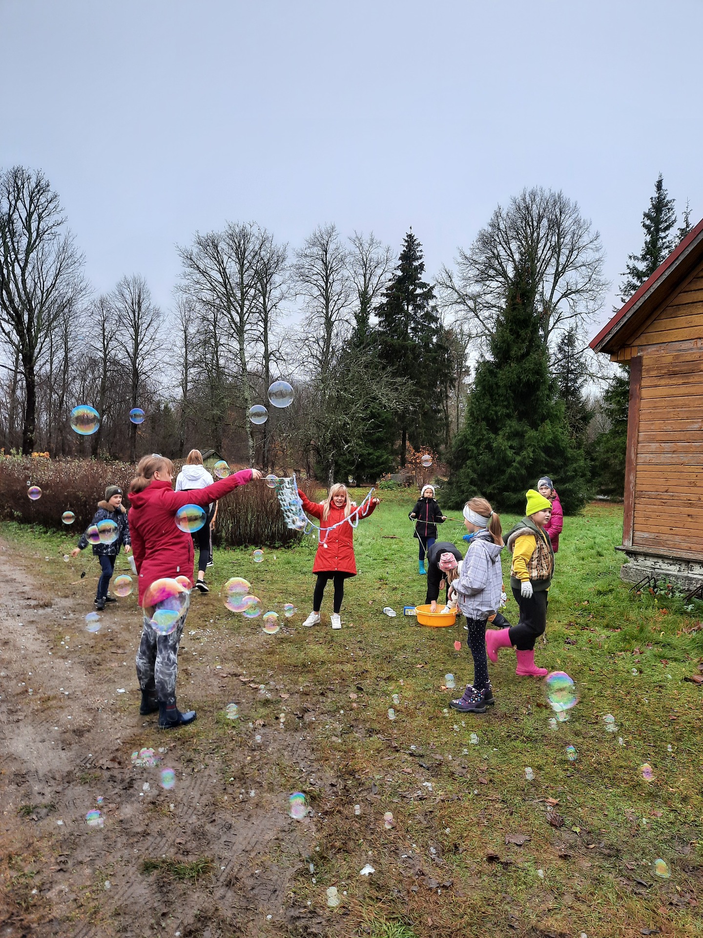 Kuressaare kogudus kutsus lapsed vaheajal laagrisse